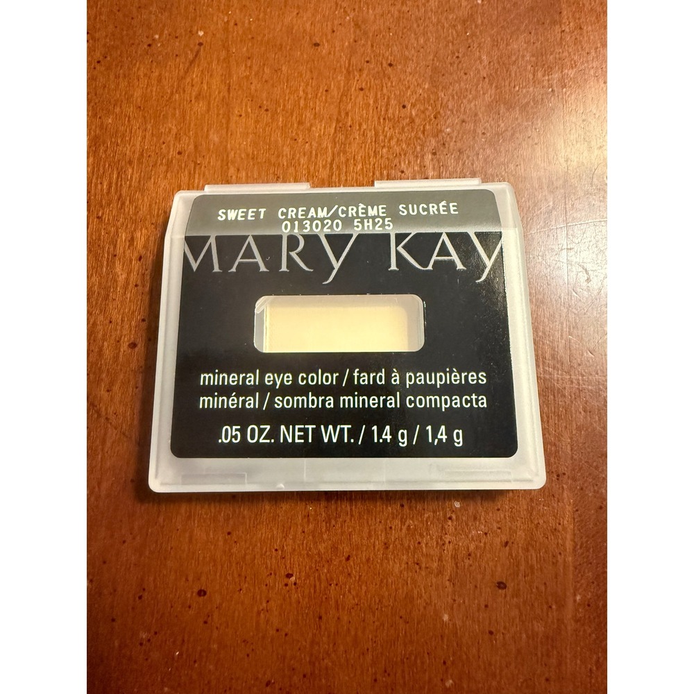 Mary Kay mineral‎ eye shadow color single magnetic case Sweet Cream 013020 5H25